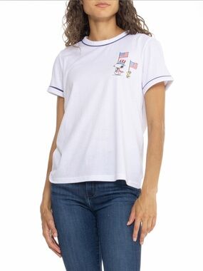 Peanuts NWT Women’s Size Large Americana Snoopy and Woodstock Graphic T-Shirt